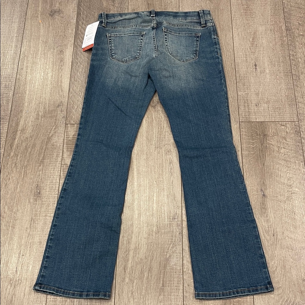 Ingrid & Isabel Flare Blue Jeans Maternity Boot Cut With Expandable Waist Size 4 - Picture 3 of 9